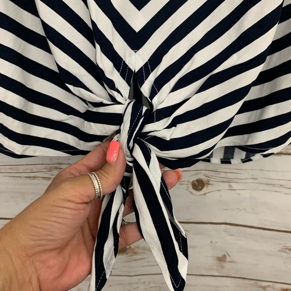 LOFT Black White Striped Tie Hem Button Ba… - Picture 5 of 8